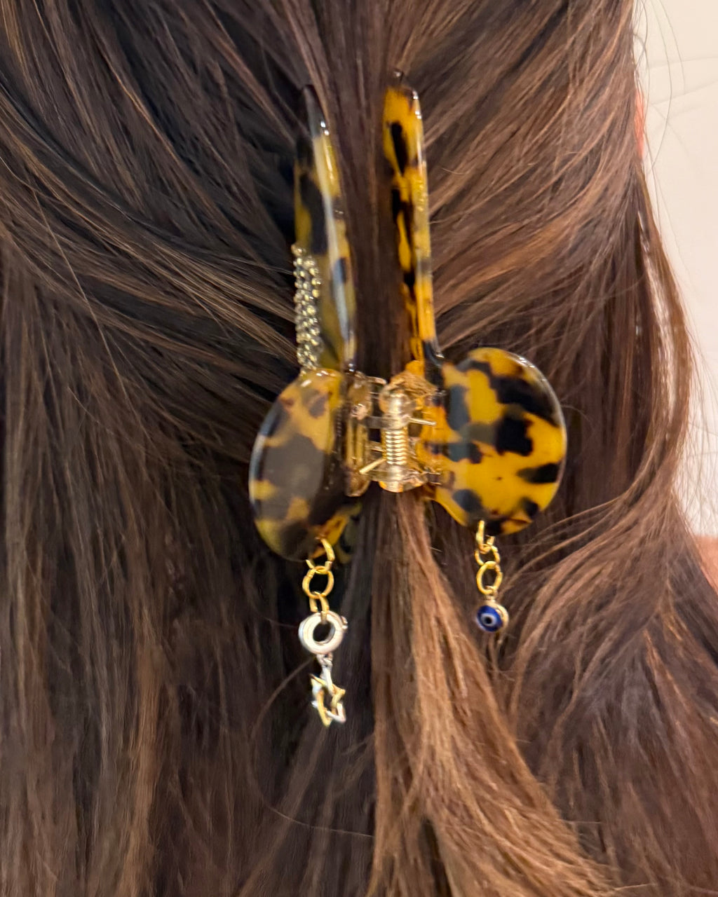 Tortoise Shell Hair Clip · The O.G