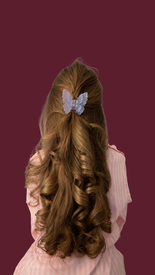 Butterfly Hair Clip · Iridescent Blue